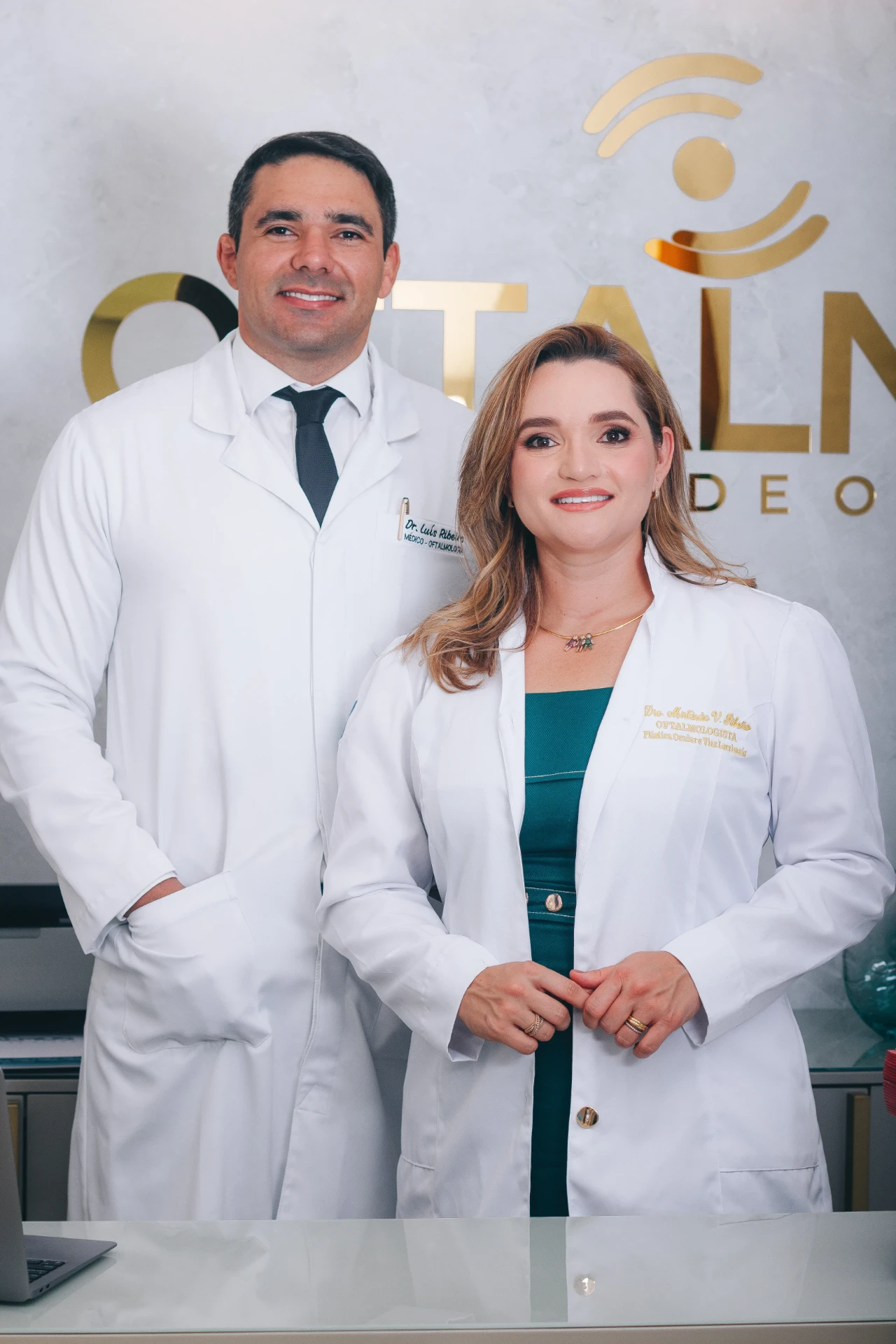 Médicos da Oftalmos prontos para atender